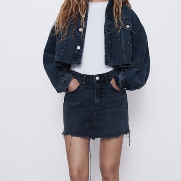 ZARA- DENIM MINI SKIRT- DEEP BLUE - Picture 1 of 3